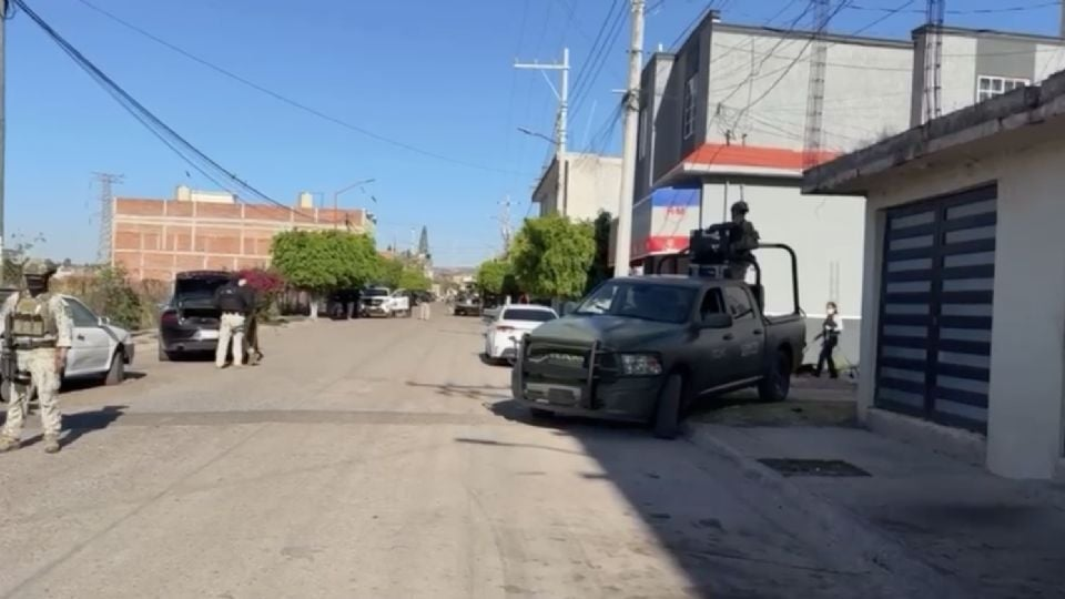 Detienen a ocho policías de Guanajuato